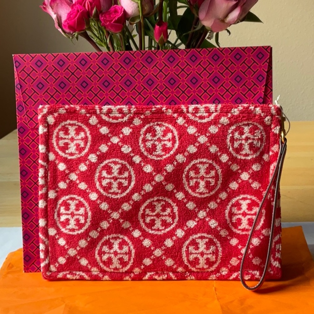 🍓 TORY BURCH T- MONOGRAM TERRY POUCH 🍓 NWT 🍓 - Picture 12 of 16